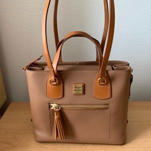 Dooney & Bourke Shoulder Tote Bag